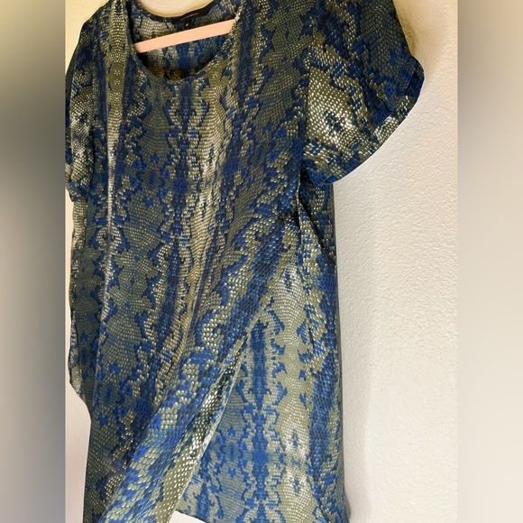 Olivaceous Reptile Print Open Sides Top - blue and green - Picture 6 of 6